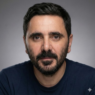 Vik Gambhir, lead trainer